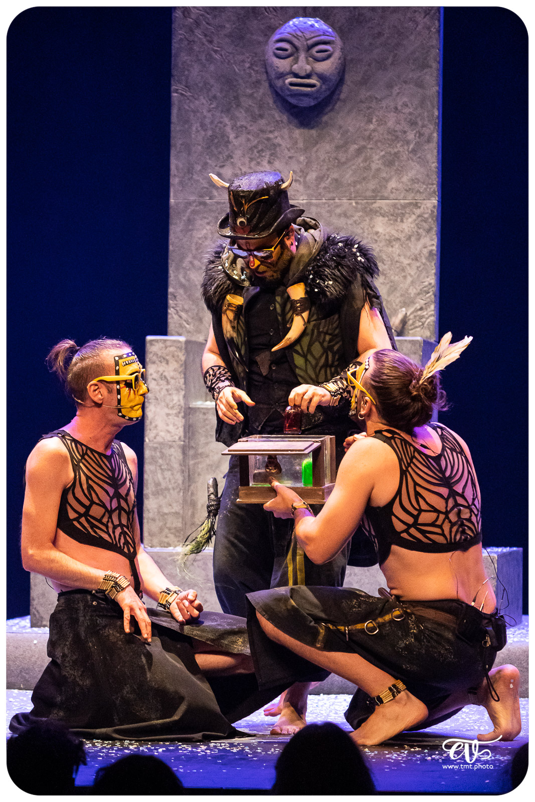 THE PRIMITALS (YLLANA & PRIMITAL BROTHERS)